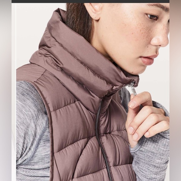 Lululemon Pack It Down Vest
Mauve Stone-NWOT-Sz 4 - Picture 5 of 12